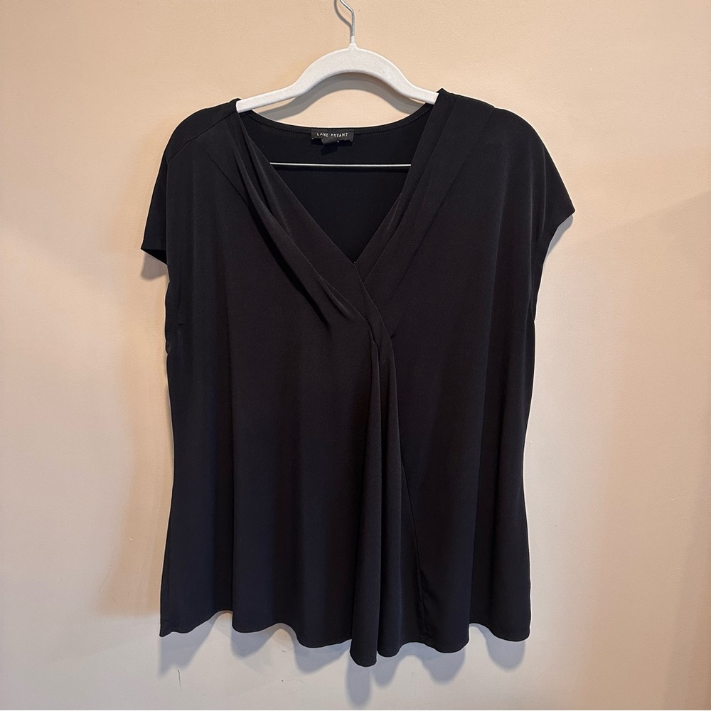 Lane Bryant Blouse Womens size 18/20 Black V-Neck No Sleeve